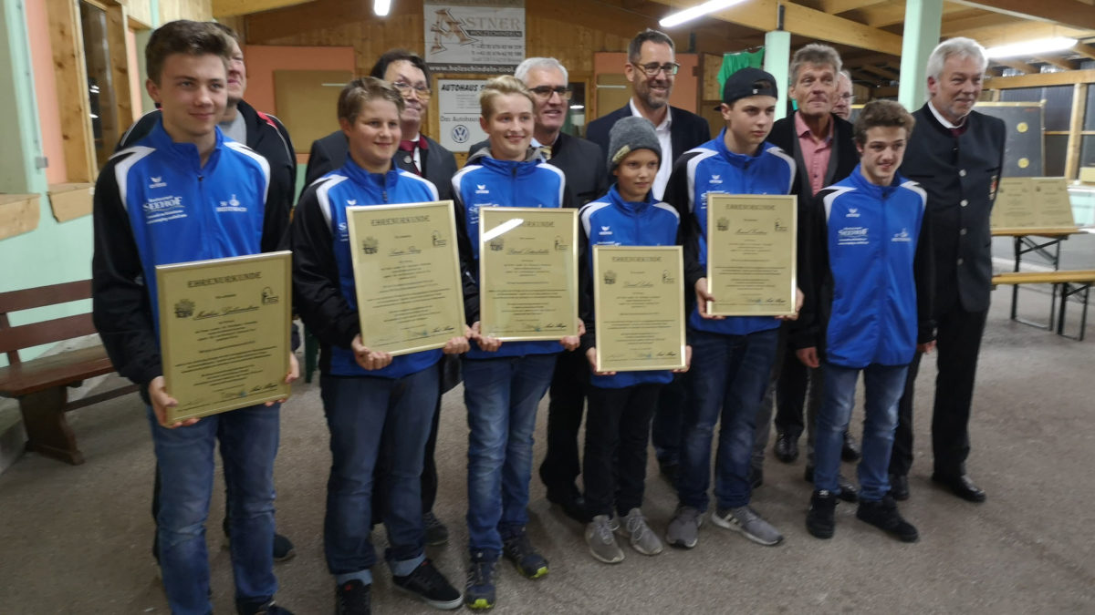 Ehrungen für erfolgreiche Jugendstocksportler Ehrungen für erfolgreiche Jugendstocksportler